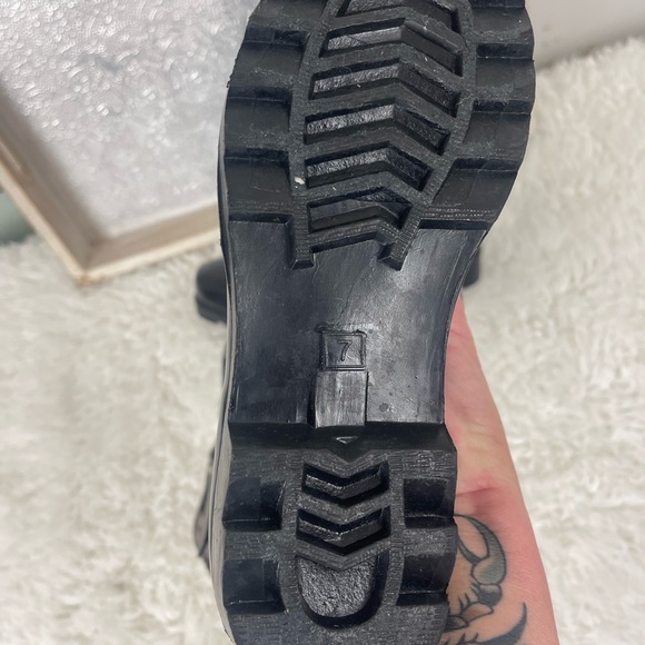 Austin Trading Company Black Plaid Rain Boots Size 7 EUC - Picture 10 of 10